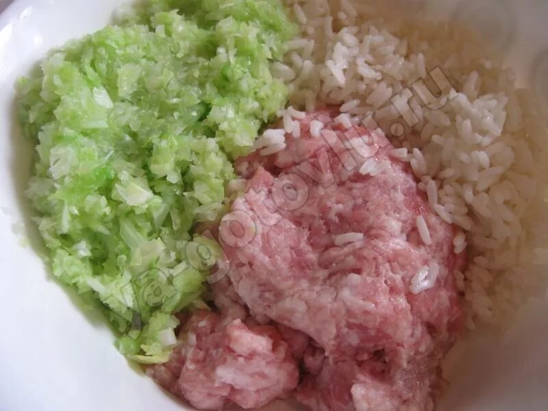 Фарш для голубцов с рисом и мясом. Рис с фаршем. капуста с фаршем и рисом. фарш рисовый.
