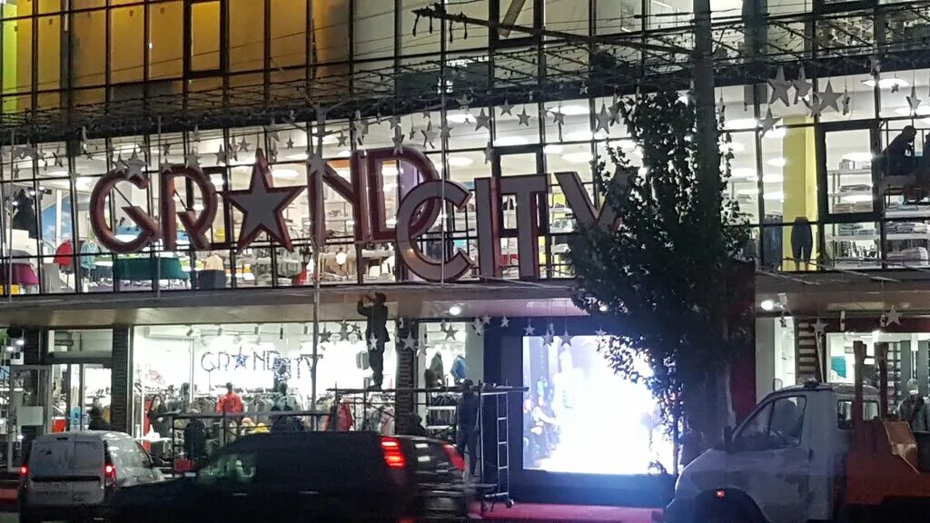 Южная автостанция махачкала. Железнодорожный вокзал махачкала. Р д г махачкала. Р д г махачкала. Махачкала центр города.