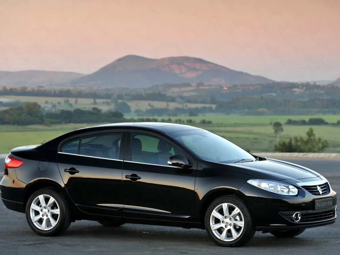 Renault флюенс. Renault Fluence. Рено Флюенс 2010. Renault Fluence i (2009—2013) седан. Renault Fluence 2 поколение.