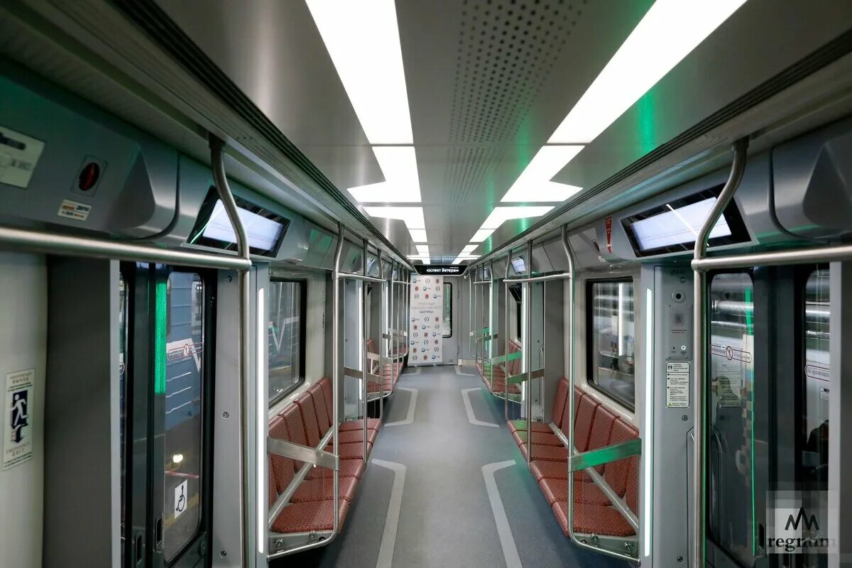 Балтиец поезд метро. 81-725/726/727 вагон метро. Новые поезда метро спб. Вагон балтиец метро спб. Новые вагоны спб.