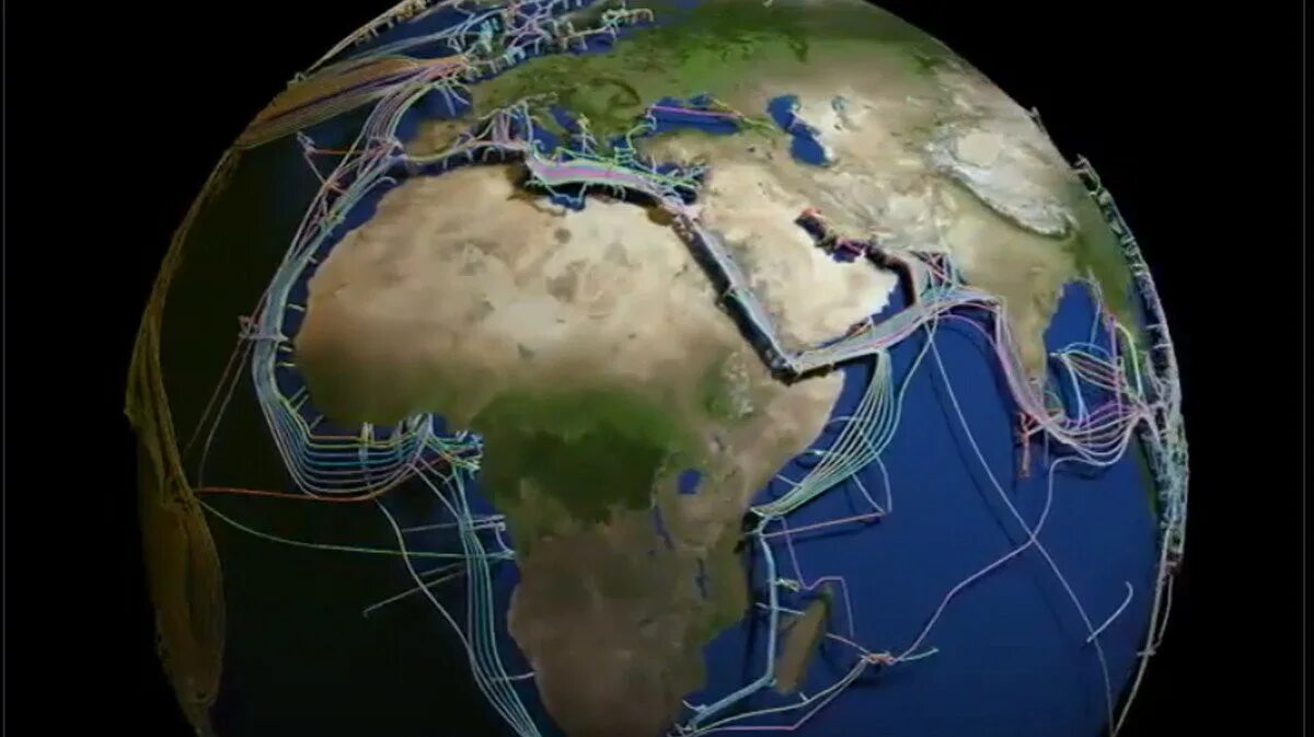 Кабели интернета на дне океана. Трехмерная карта. Планета интернет с кабелем. Оптоволоконный кабель на дне океана. Подводные кабели интернета.