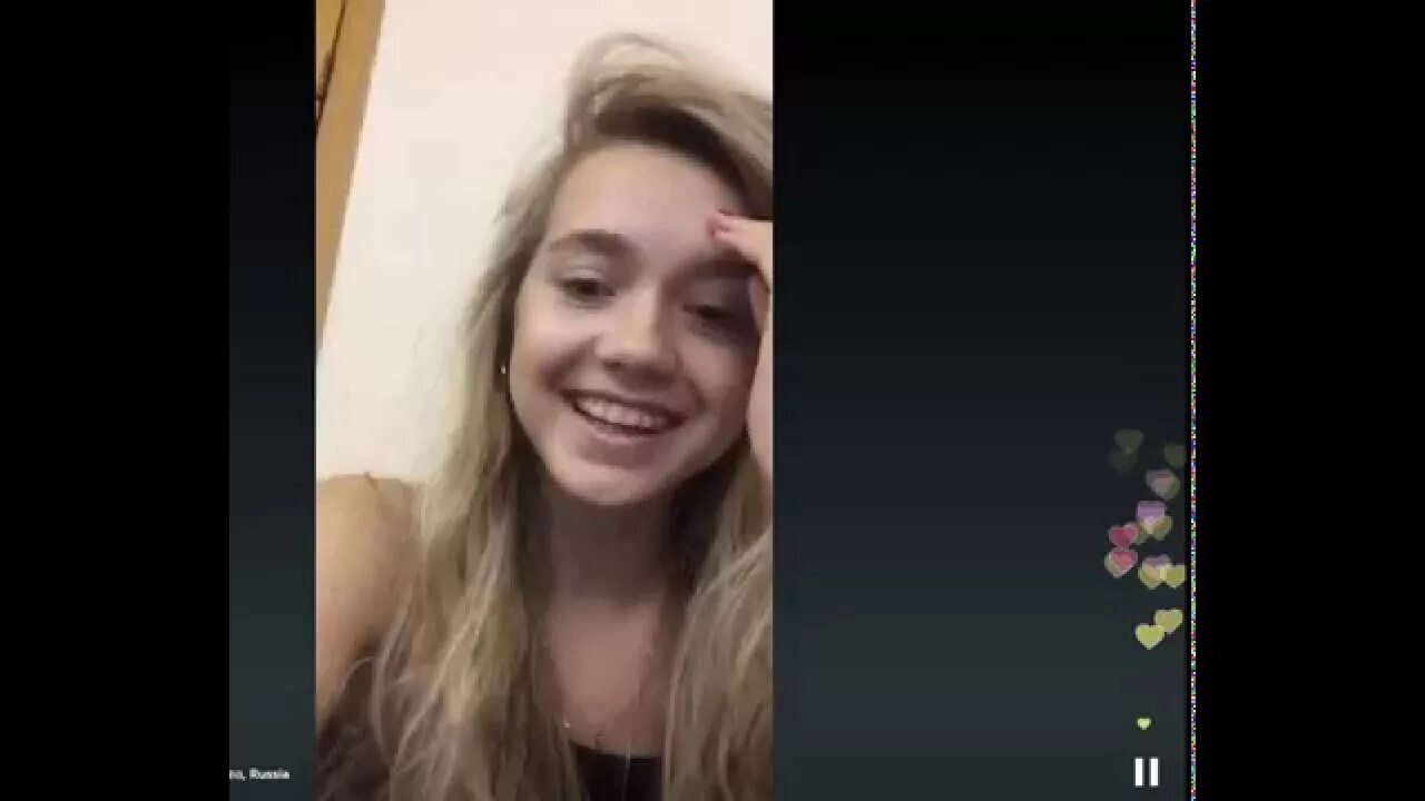 Маленькая девочка в перископе видео