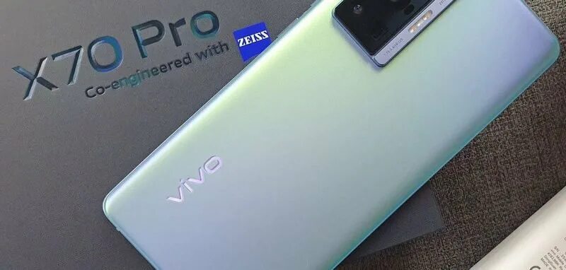Vivo x100 pro глобальная. Vivo x90pro голубой. Vivo x90 Pro Plus. Vivo x90 Pro Plus беспроводная зарядка. Vivo 90 Pro Plus.