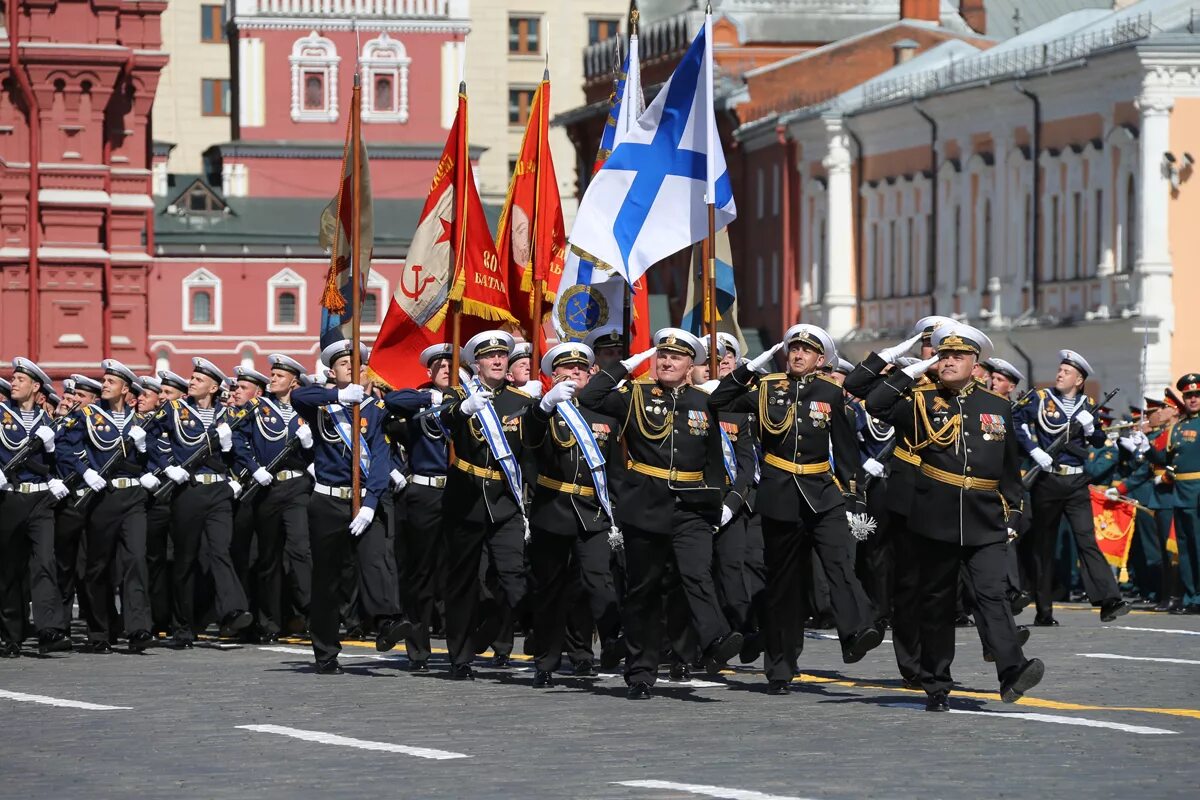 Военный парад. Парад Победы 2010 года на красной площади. Военный парад Россия. Военный парад на красной площади.