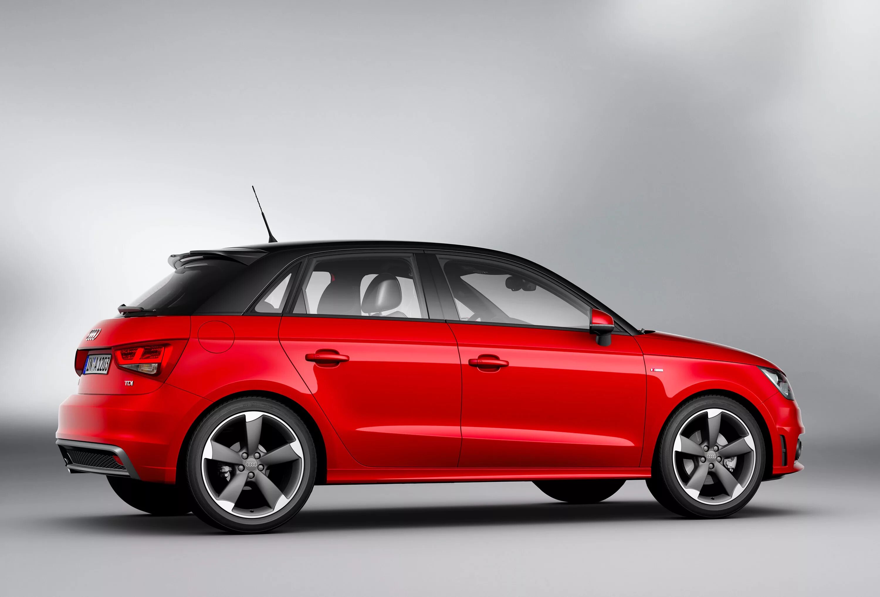 01 2011 01 01 2012. Audi a1 sportback. ауди а1 sportback. audi a1 2012. ауди а1 оранжевая.