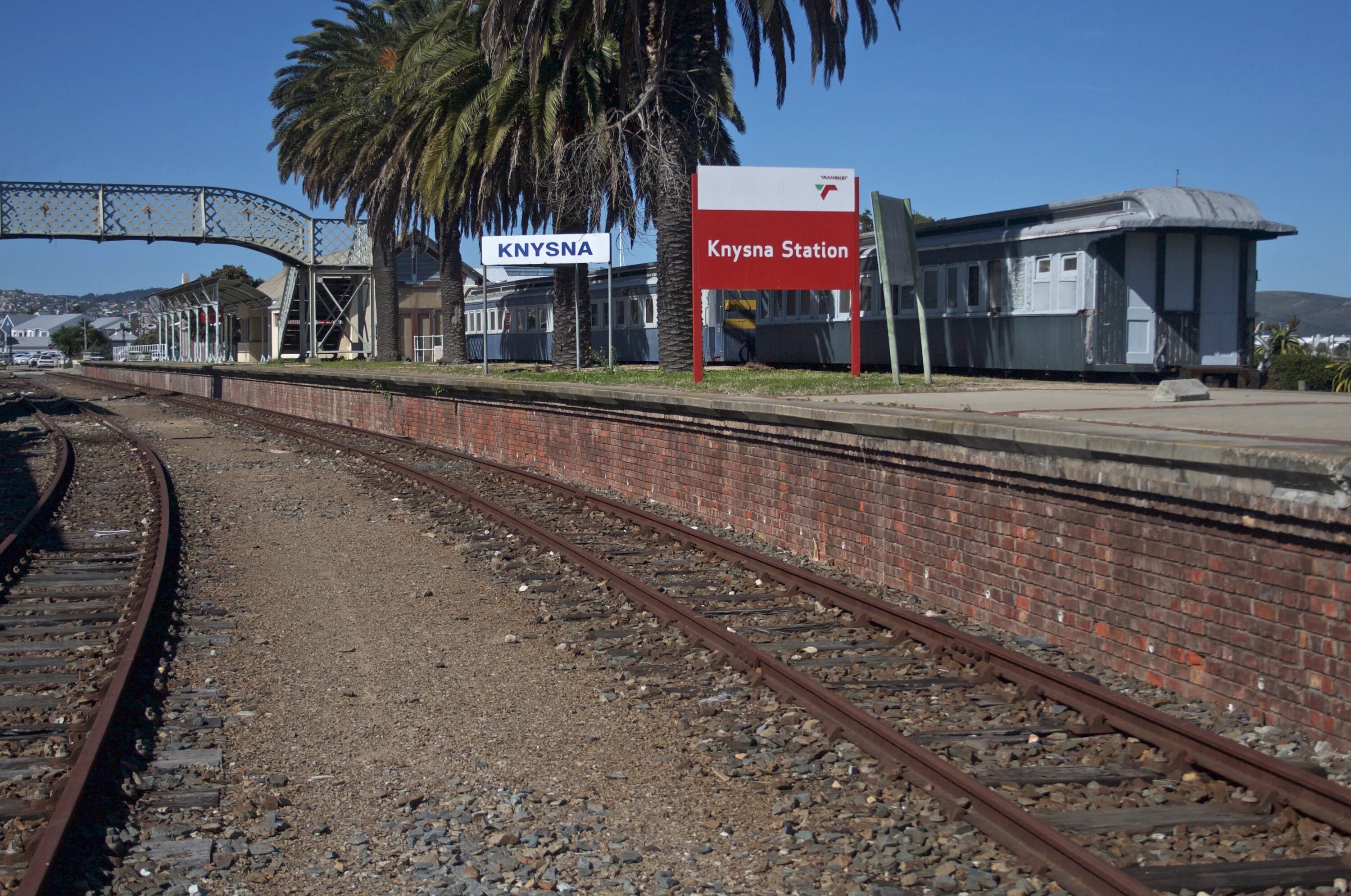 Железные дороги африки. Железная дорога ЮАР. Железная дорога Кейптаун - Каир. ЖД ЮАР. Outeniqua Choo Tjoe — Южная Африка.