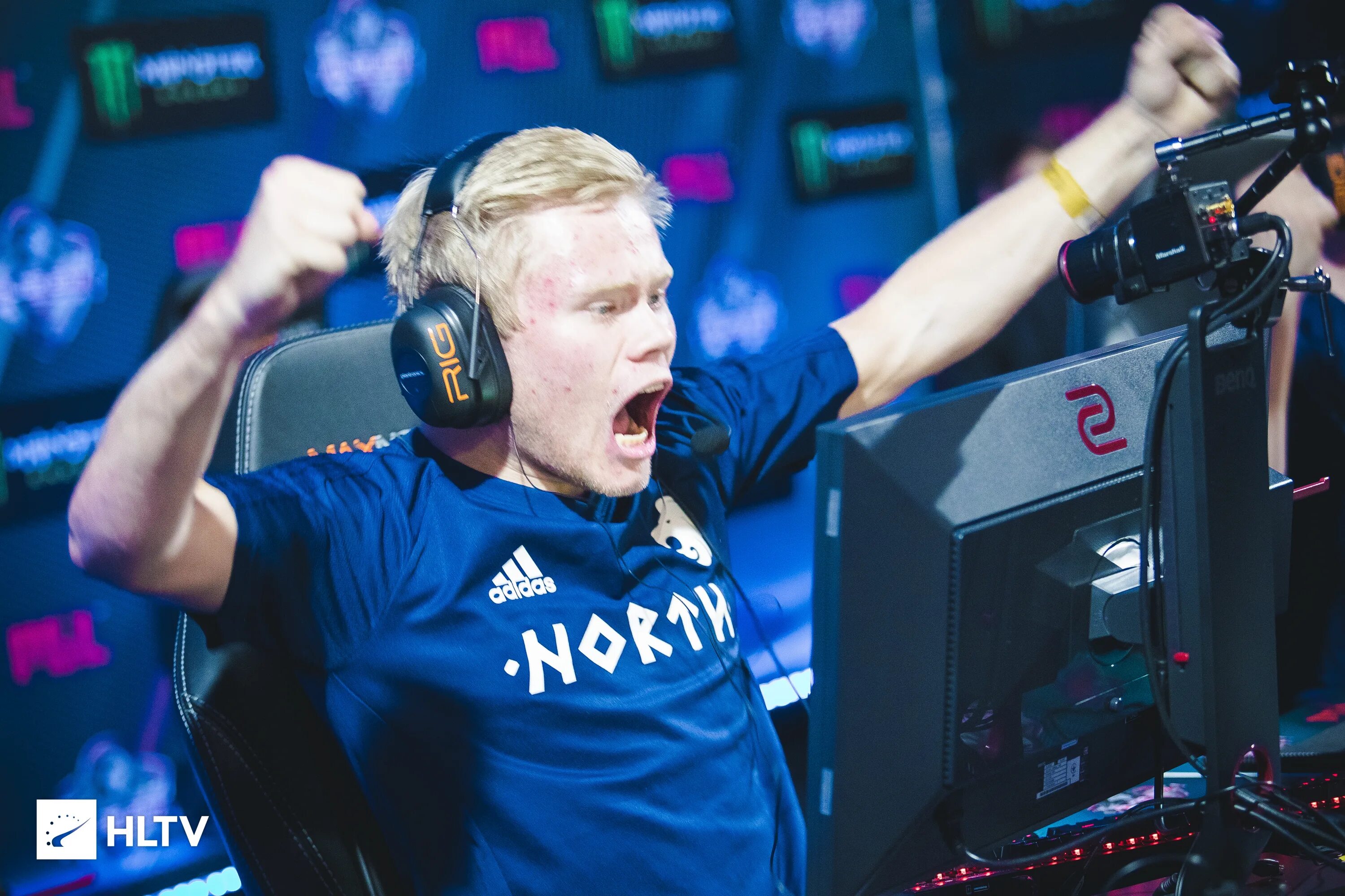 Magisk cs. Киберспортсмен кс го. мэджик астралис. magisk кс го.