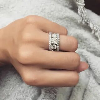 Белые руки белые золото