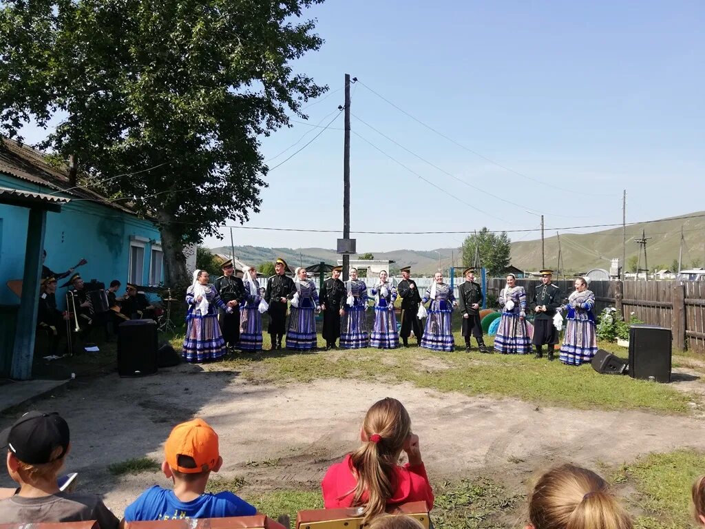 Погода в усть карске. Усть-Наринзор Забайкальский край. Забайкальский край Сретенский район село Усть-Наринзор. Посёлок Усть Карск Забайкальский. Усть-Наринзор школа Забайкальский край.