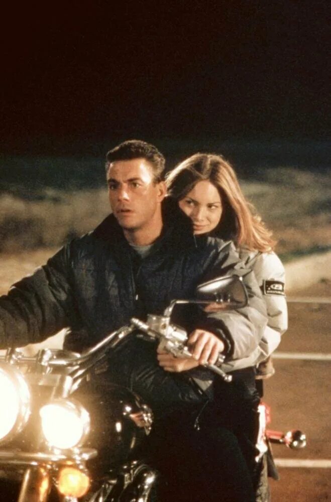 Universal soldier the return