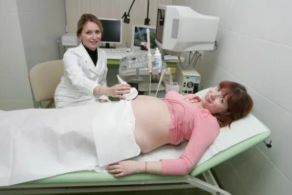 Случай в женской консультация. Узи в женской консультации. узи беременных. узи у гинеколога. узи в женской консультации гинекология.