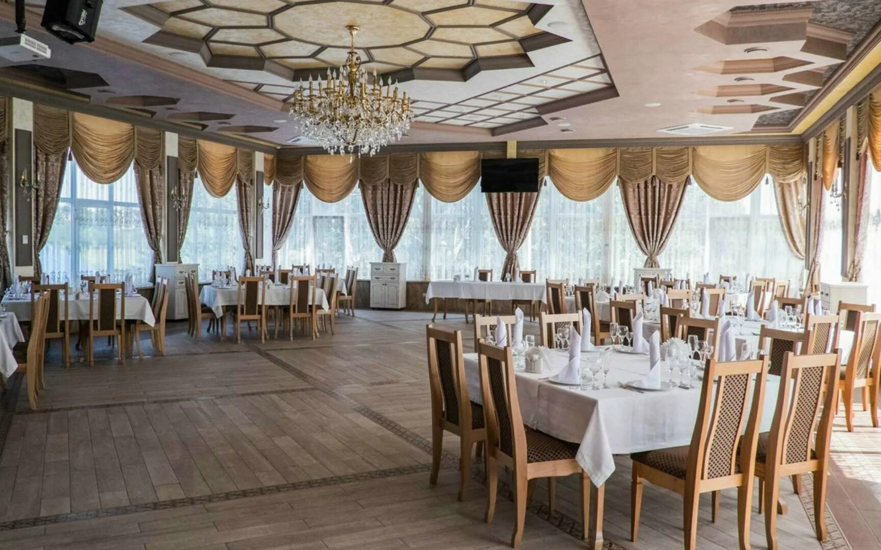 Донская роща ресторан. Ресторан роща ростов. Ресторан роща ростов. Ресторан роща ростов. Банкет холл донская роща.