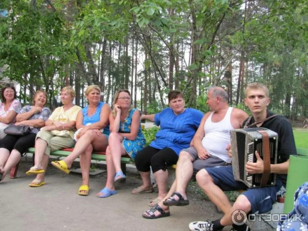 Родничок чебаркуль. База отдыха Родничок Чебаркуль. Родничок база отдыха Еловое Чебаркуль. База отдыха Родничок Темниковский район. Озеро Еловое Родничок.