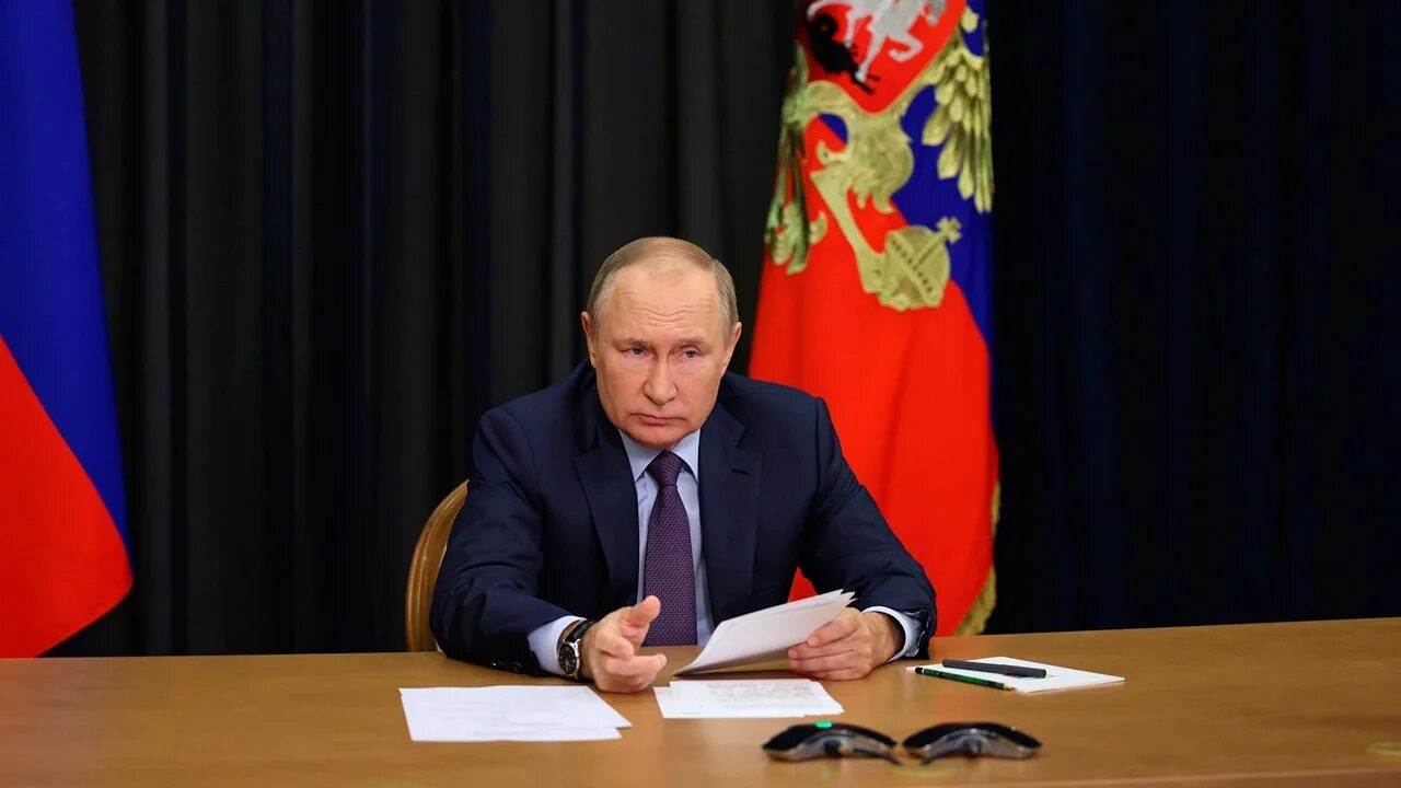 Никоноров сергей александрович плайтерра. Сентябрь председатель. Воробьёв андрей юрьевич и путин. С днем ветеринарного работника. Президент рф 2022.