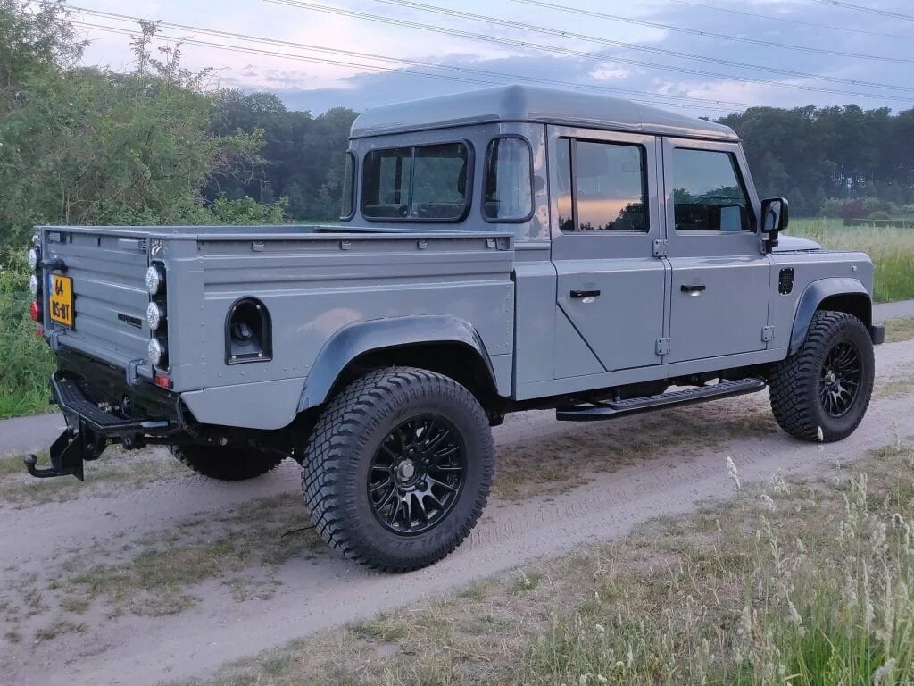 Defender 130. Дефендер 130. Ленд Ровер Дефендер 130. Ленд Ровер Дефендер 1999. Дефендер 130 кузов.