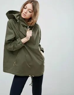 Куртки цвета хаки