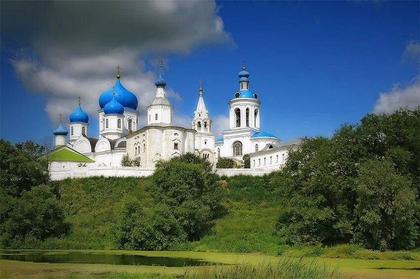 "боголюбово". достопримечательность храм владимирская область боголюбово. золотое кольцо: боголюбово, свято-боголюбский монастырь.