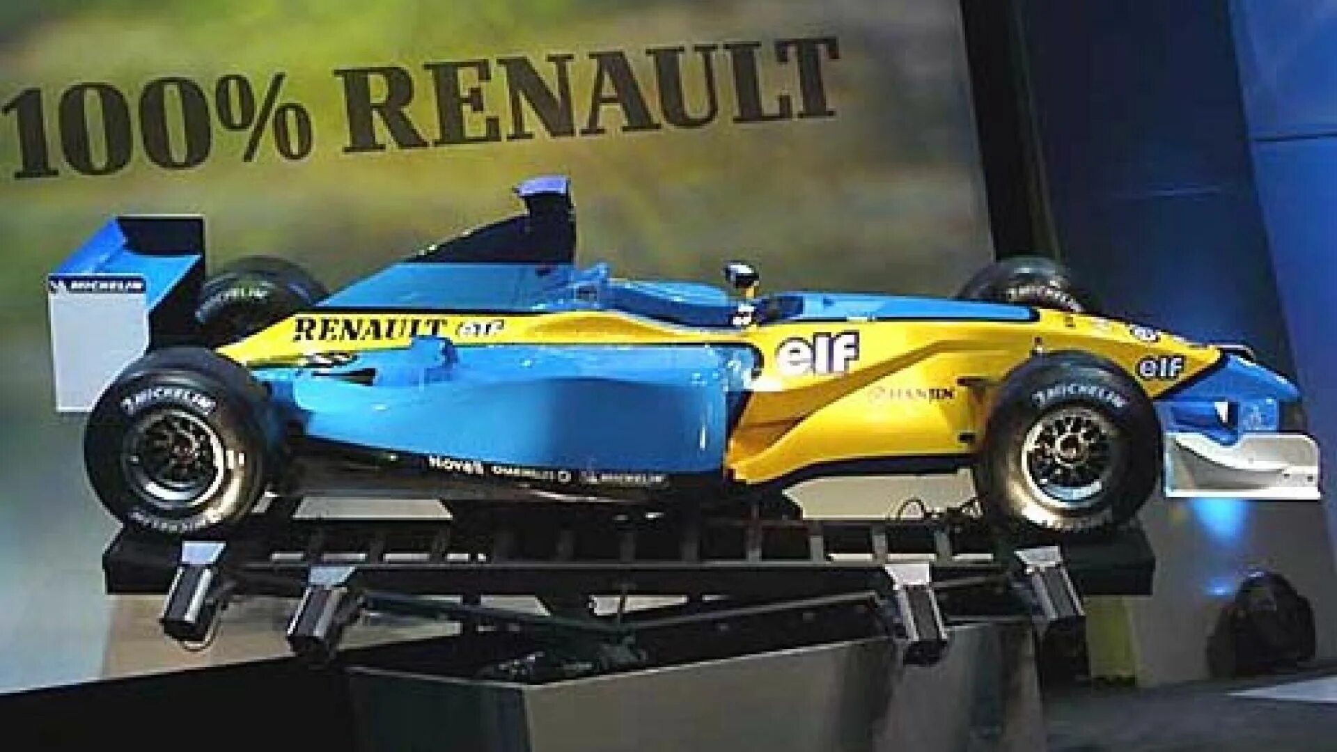 100 renault. Renault f1 2002. Renault f1 mild Seven. Renault f1 mild Seven горный. Renault f1 2020.