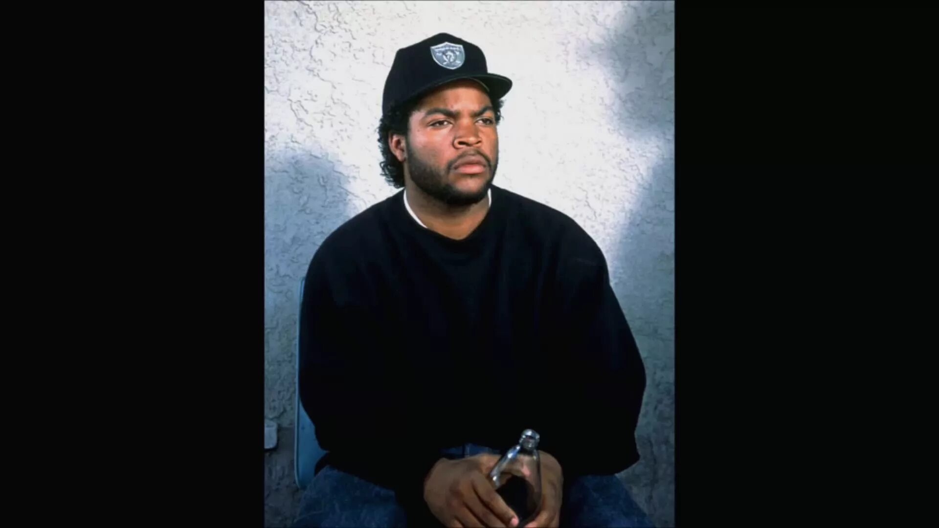 Missing ice cube. Ice cube 90s. ice cube 1989. айс кьюб в молодости. ice cube 1996.