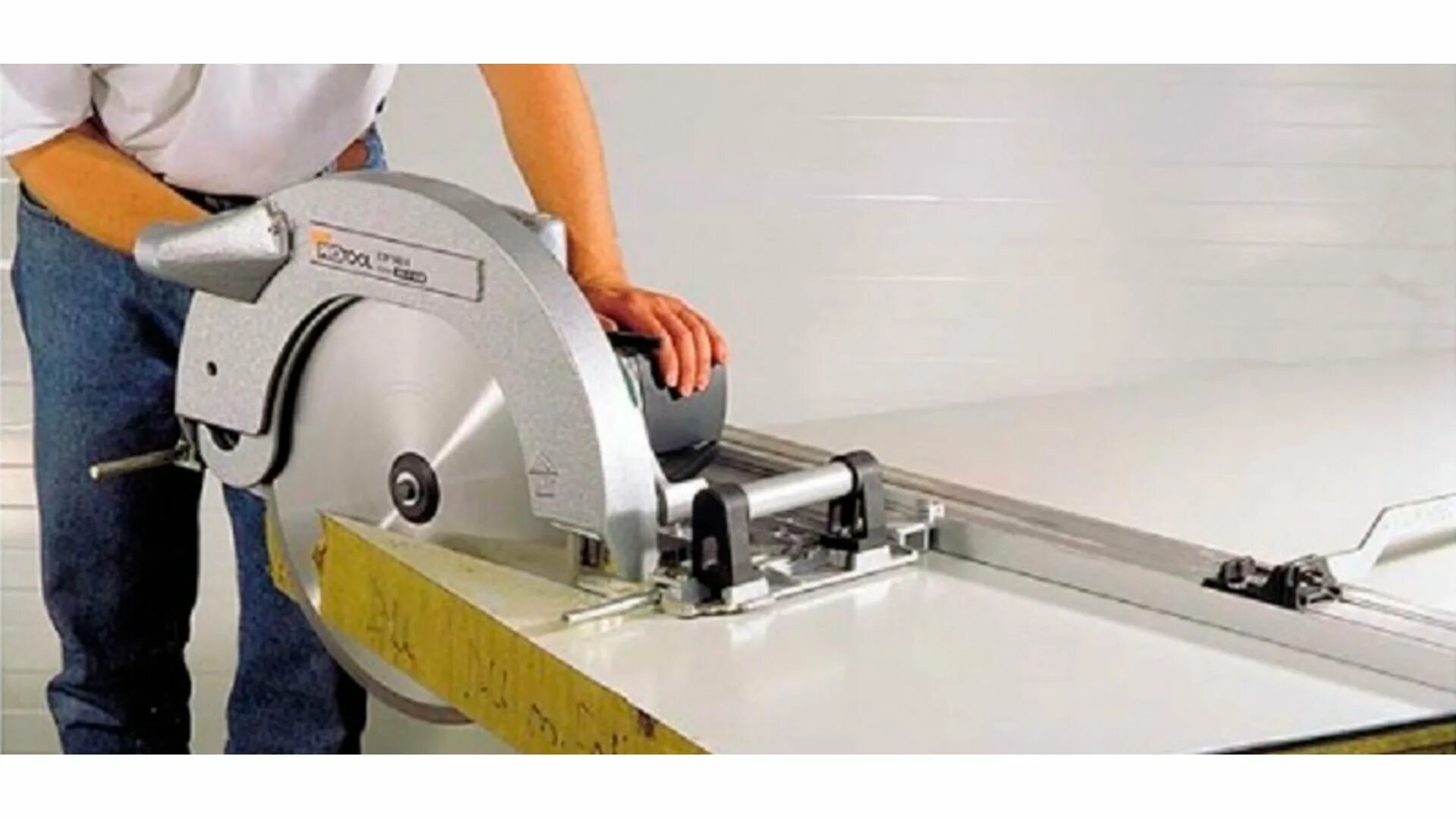 ножовки по дереву milwaukee. пила для резки пластиковых труб. циркулярная пила для пластика. лобзик для сэндвич панелей. инструмент для резки профнастила.