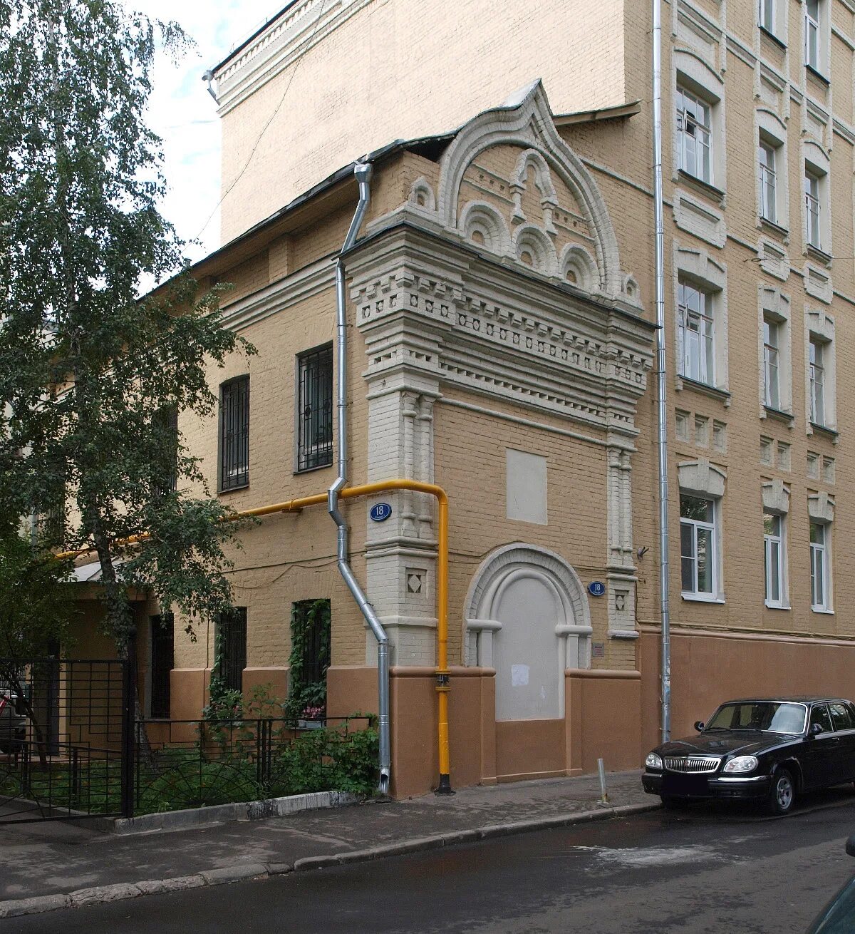 Ул. Москва арбат 18. Арбат, 18/1с2. Арбат 18с1. Москва, улица арбат, 18/1с2.