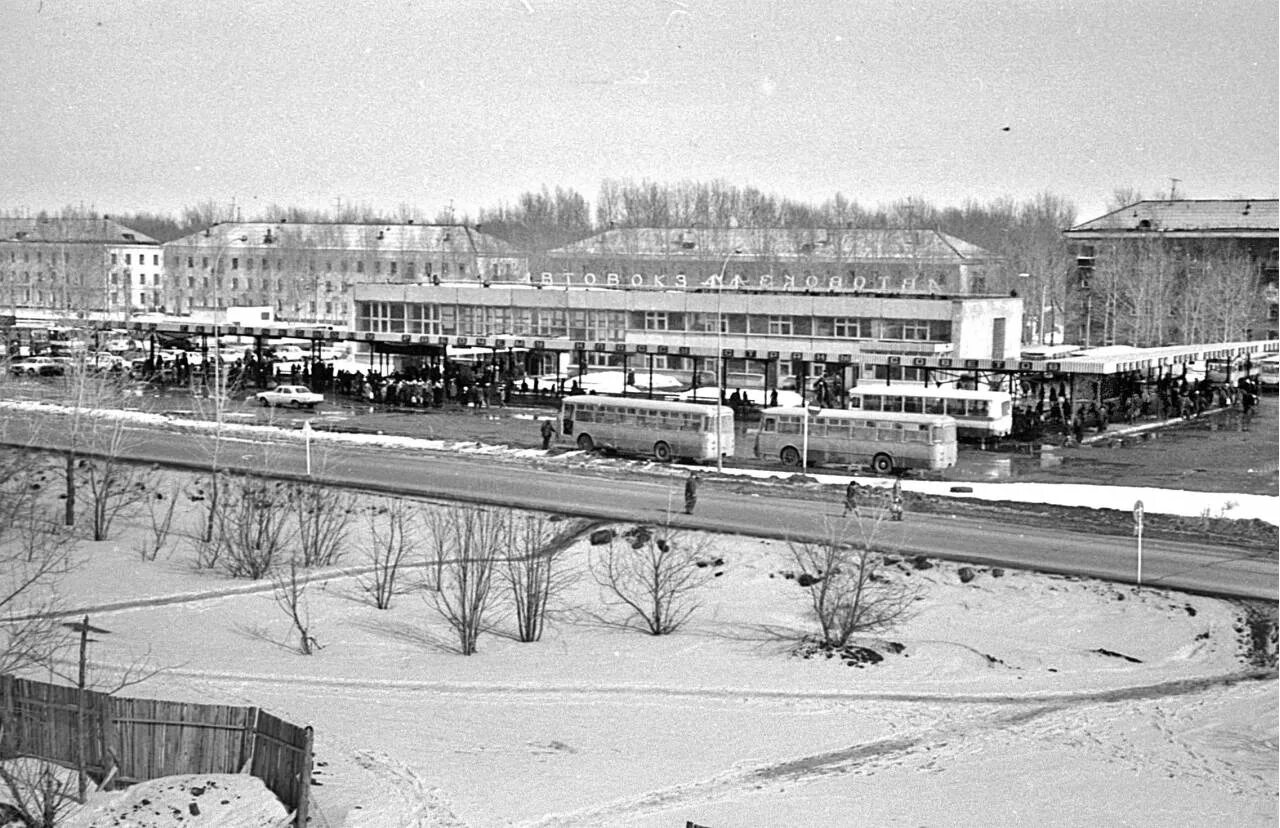 уфа 1982 год. уфа 1982 год. уфа 1960 годов. дворец орджоникидзе уфа. актюбинск ссср.