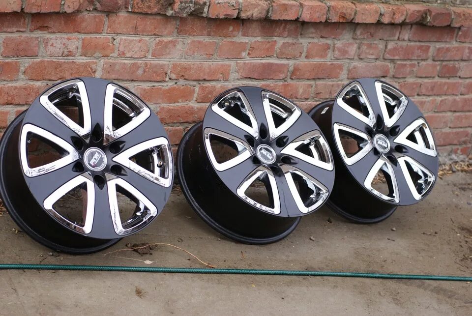 Диски колесные хендай старекс. Диски на hyundai h-1 r16. Диски колесные хендай старекс. Запасное колесо для hyundai grand starex 2011. Диски колесные хендай старекс.