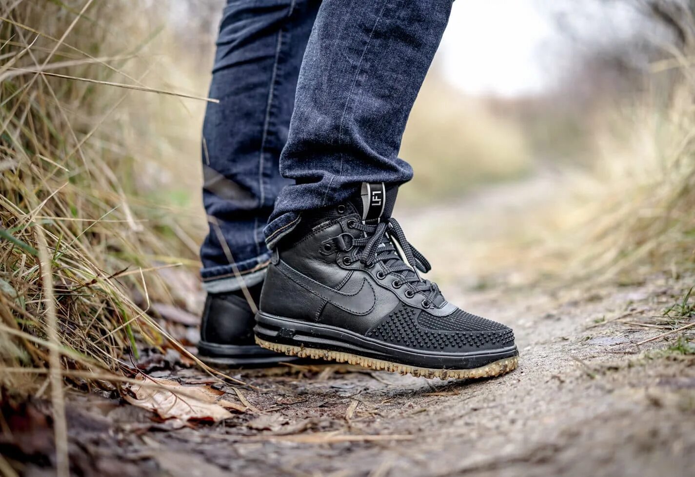 Nike lunar force duckboot. Nike Lunar Force 1 Duckboot Black. Nike Lunar Force 1 Duckboot Black on feet. Nike Air Lunar Force 1 Duckboot Black. Lunar Force 1 Duckboot Black Gum.