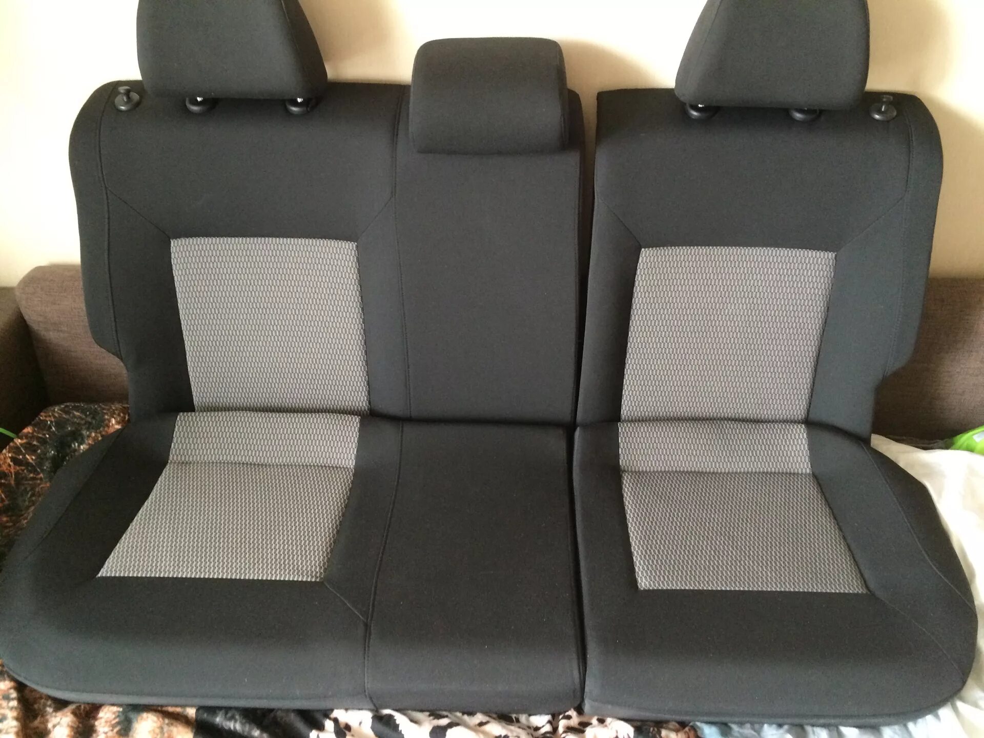 Сиденье фольксваген поло. Переднее водительское сидение vw polo sedan. Сиденье фольксваген поло. Volkswagen polo салон задние сиденья. Сиденье фольксваген поло.