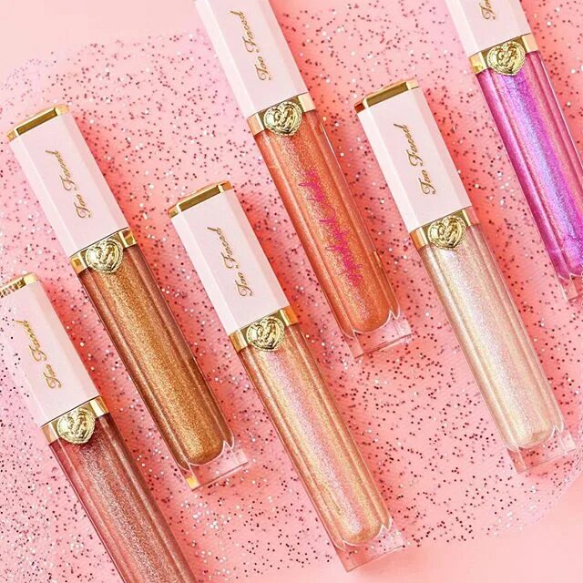 Too faced блеск для губ. Lip Gloss блеск. Блеск для губ Rich & Dazzling Lip Gloss. Too faced Lip Gloss.