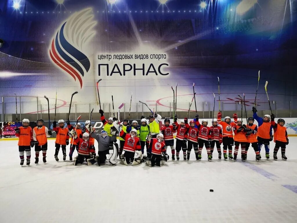 лазертаг на льду спб для детей. энерджи арена парнас. ледовая арена стачек 45. каток спб на парнасе. ледовая арена парнас спб.