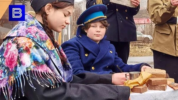 уборка улиц. скворечник афиша. каникулы мурманск 2024. териберка сияние. календарный учебный график на 2022-2023 учебный год в школе по триместрам.