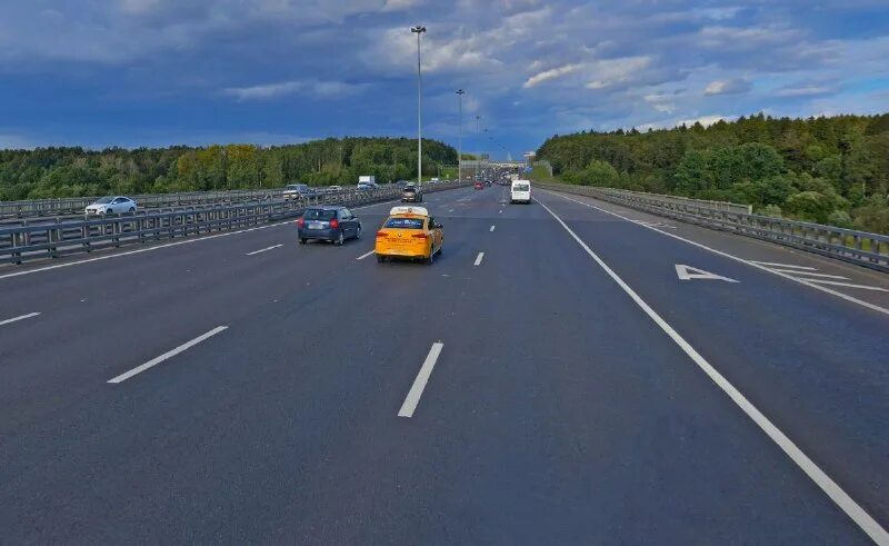 Ремонтные работы на киевском шоссе. Дорога солнцево киевское шоссе. Подэстакадные пространства москва. Ремонтные работы на киевском шоссе. Дорога калужское шоссе варшавское шоссе.