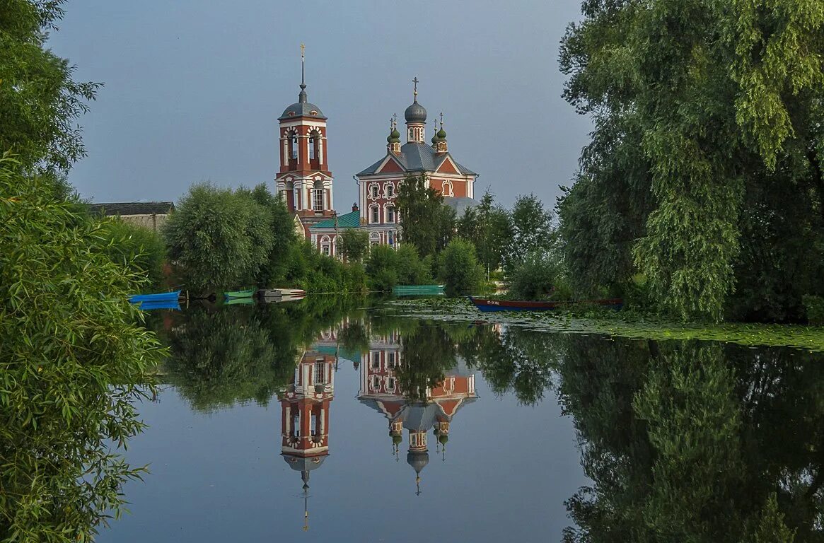 Храм сорока мучеников переславль. Церковь сорока мучеников переславль залесский. церковь сорока мучеников севастийских переславль-залесский. плещеево озеро церковь сорока мучеников. церковь сорока мучеников, переславль-залесский, ярославская область.
