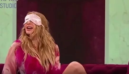 Карибидис невидимка. Comedy woman варнава и кравченко. Екатерина шкуро камеди клаб. Камеди вумен марина федункив. Александр гуньков комедивумен.