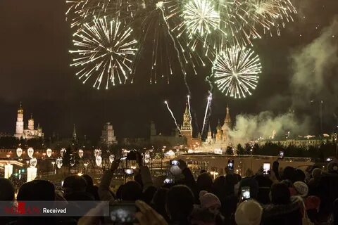 Кто 1 в мире встречает новый год