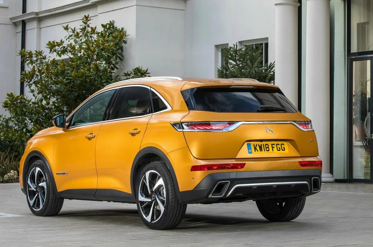 Ситроен дс 7. Ds 7 crossback e-tense 4x4. Новый ситроен дс 7. Ds 7 crossback. Новый ситроен ds7.