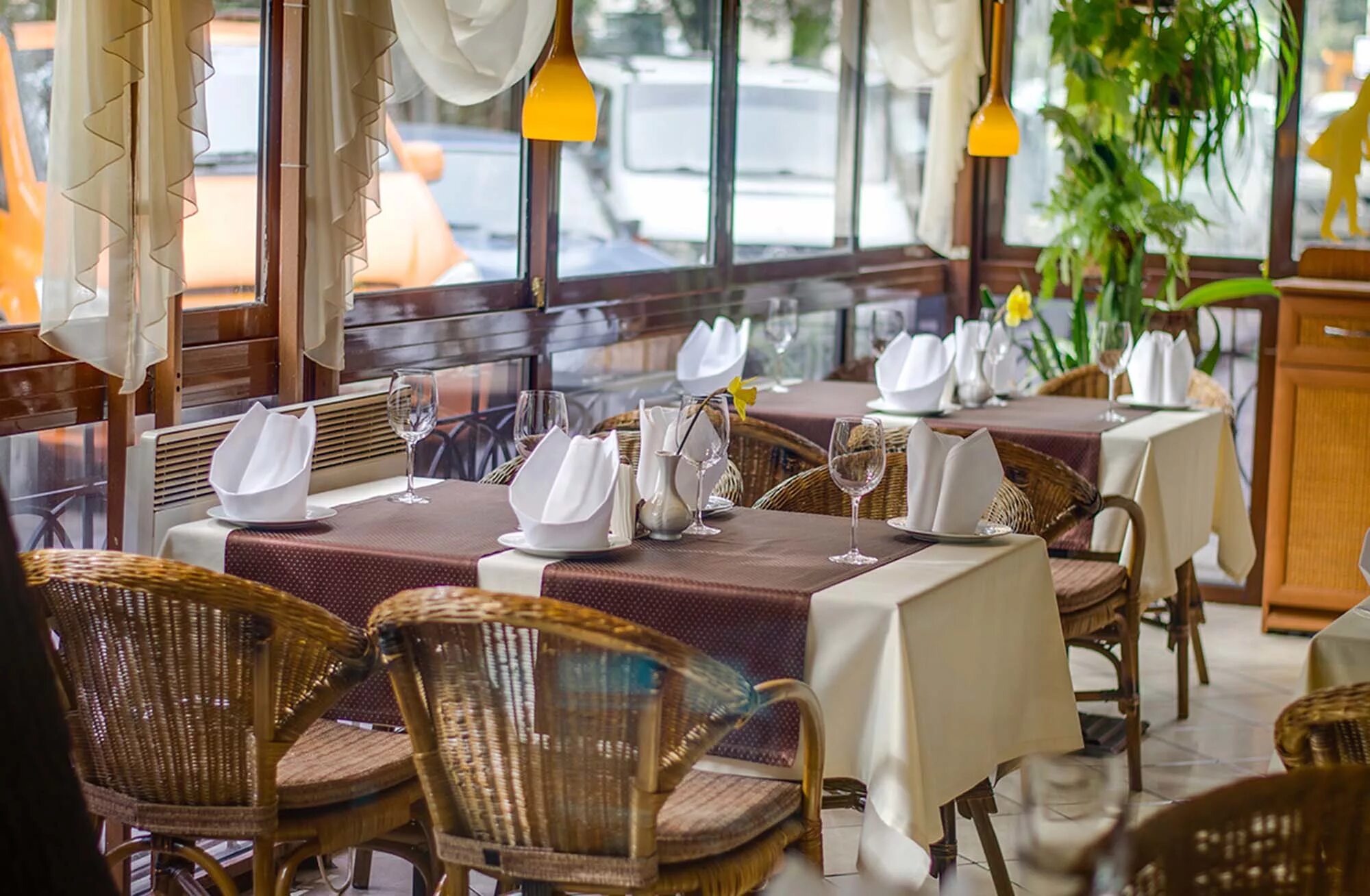 ресторан бристоль ялта. ресторан бристоль ялта. отель бристоль ялта ресторан. гостиница бристоль ялта. ялта отель бристоль столовая.