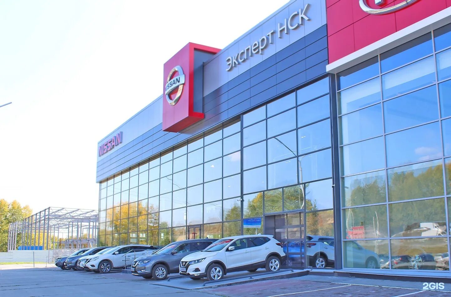 Большевистская улица, 119. Сдв моторс. Шкода сургут. Большевистская 276. Салон киа в новосибирске.