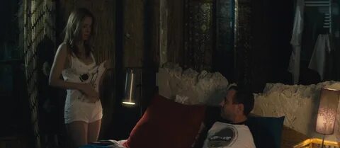 Léa Drucker nude pics.