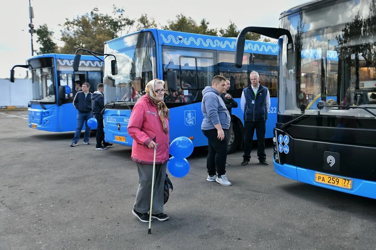 16 автобус кольцевой куровское. 11 Автобусный парк ГУП Мосгортранс. Мосгортранс 17 Автобусный парк. Мосгортранс, 10-й Автобусный парк. ГУП Мосгортранс 9 Автобусный парк.