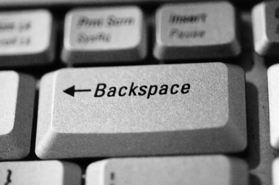 Клавиши бэкспейс на клавиатуре. Backspace (клавиша). Кнопка Backspace на клавиатуре. Клавиша на клавиатуре Bac SOASE.