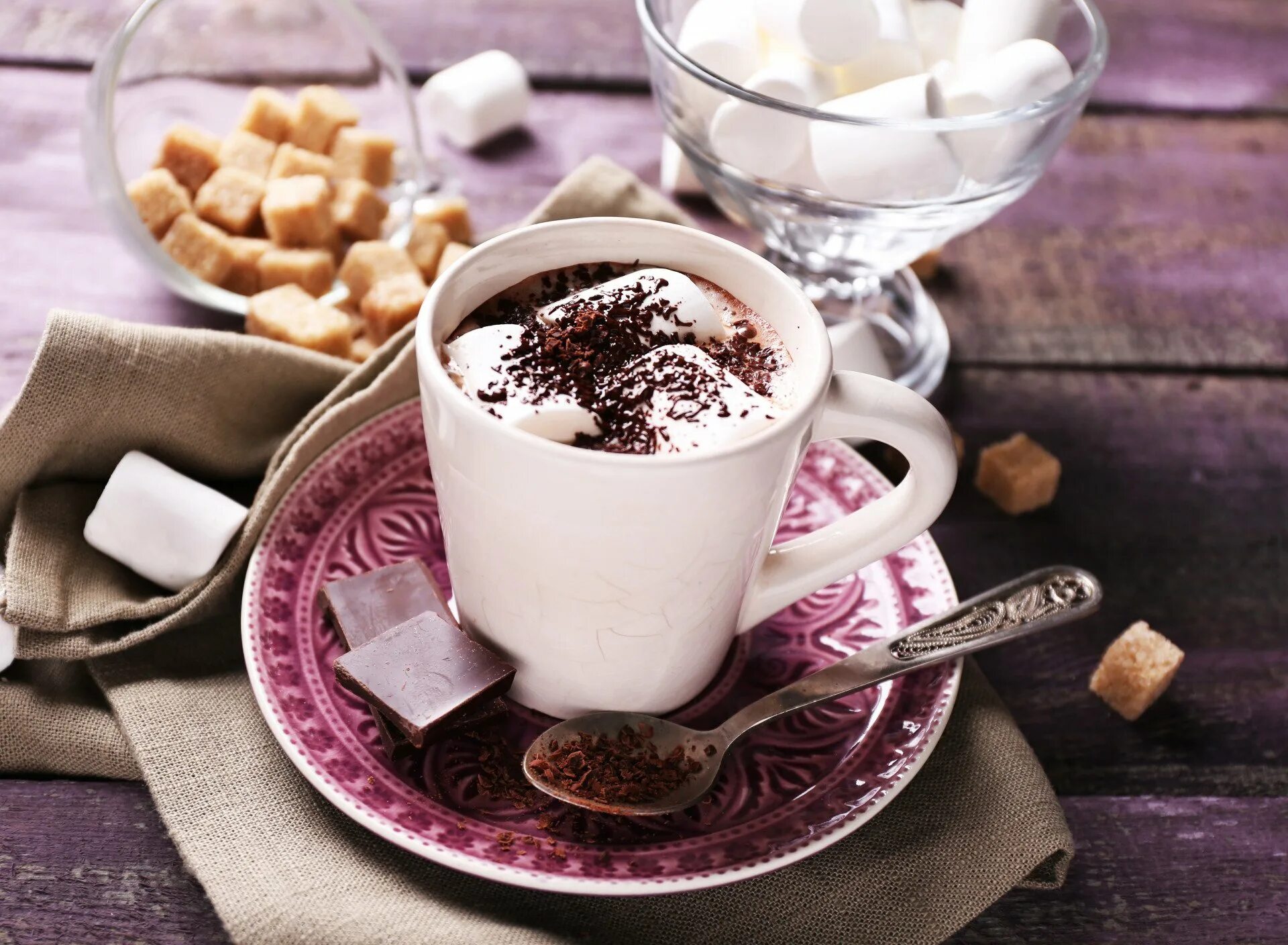 Какао с маршмеллоу Шоколадница. Горячий шоколад с маршмело. Чашка какао. Красивый кофе.