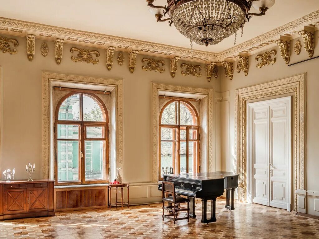 эмма хэрроу подпольная империя. 21 культ особняк москва. 21 cult. 21 cult. 21 kult зал лес.