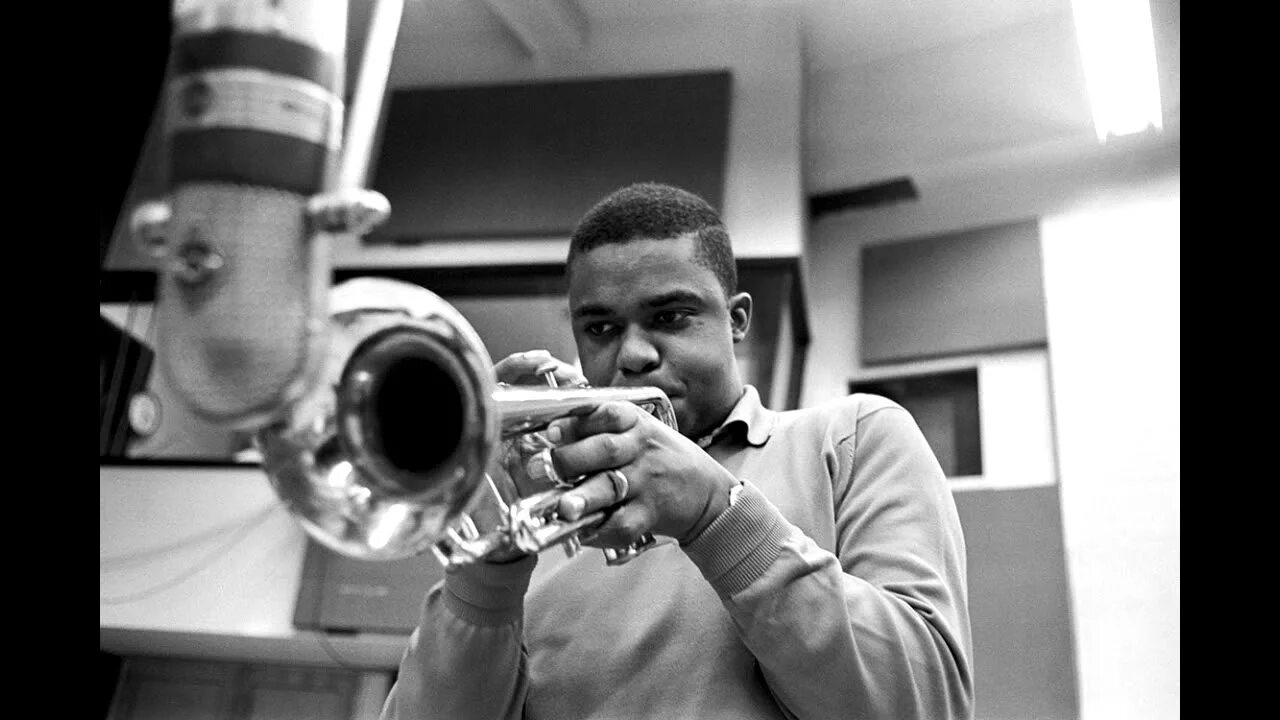 Freddie Hubbard. Freddie Hubbard фото. Джазовые сэмплы. Клиффорд Браун трубач.