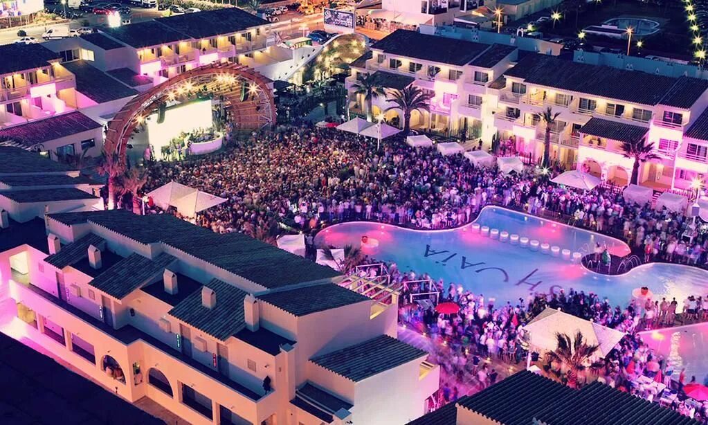 Ибица одесса. Ushuaia ibiza beach hotel. Ушуайя ибица. Ushuaia. Ushuaia ibiza.