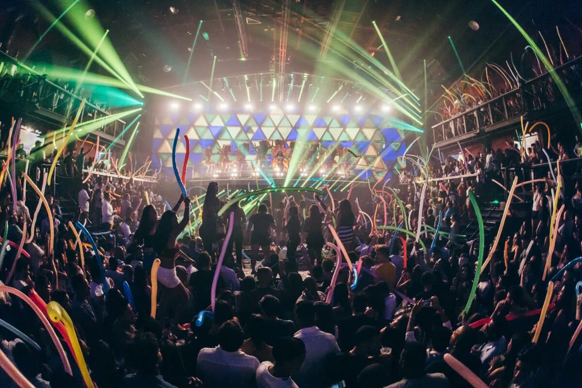 Coco club. Коко бонго пунта кана. coco bongo доминикана. дискотека в доминикане coco bongo. доминикана клубы.