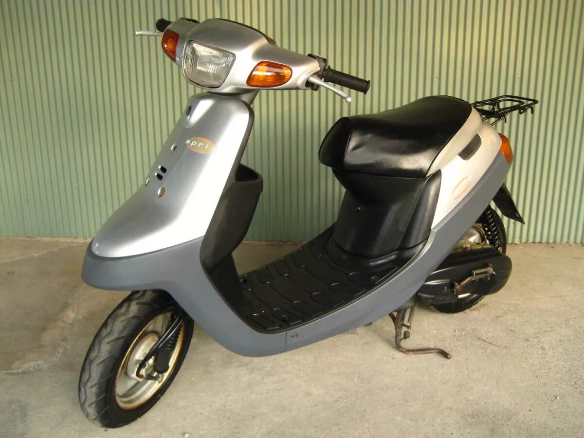 Ямаха джог априо type1. Yamaha aprio. Yamaha aprio. Скутер yamaha jog aprio. Yamaha aprio.