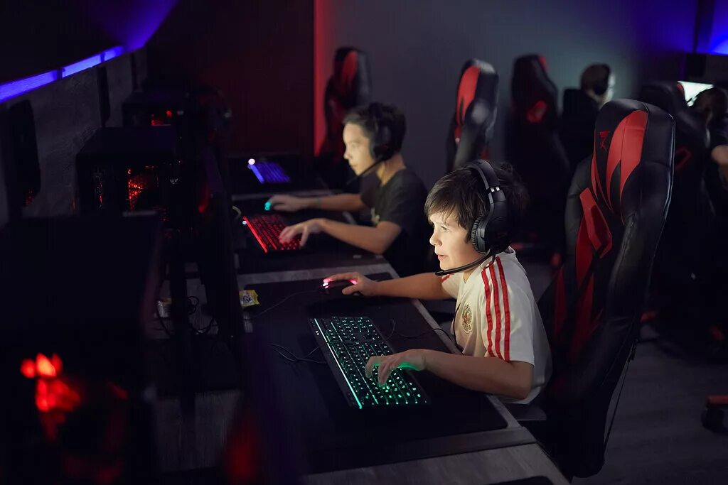 True Gamers Рубцовск. True Gamers Королев. Арена 21 королёв киберспорт. Арена компьютерный клуб Королев. True club