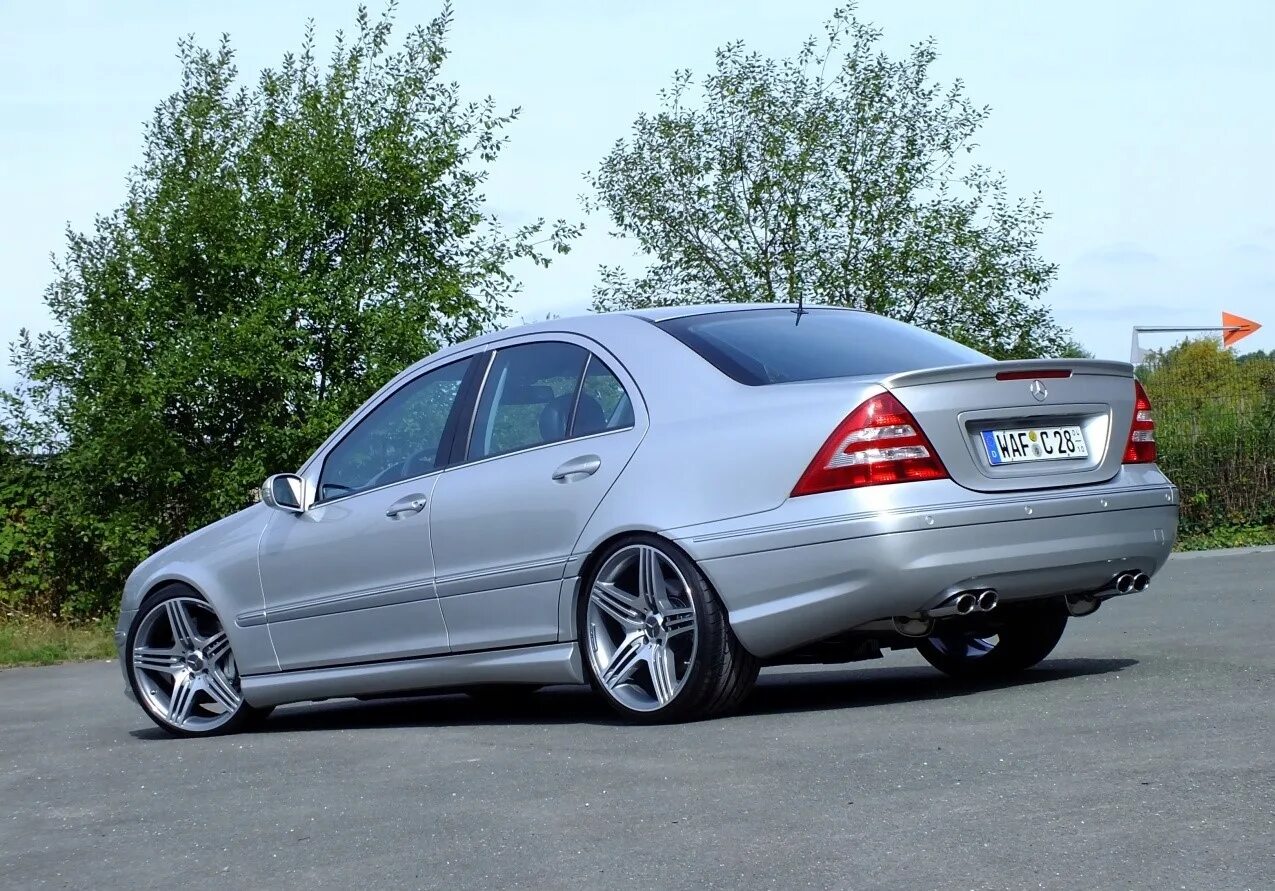 Купить c 55. Мерседес w203. Мерседес w203 АМГ. Mercedes c class w203 AMG. Mercedes-Benz c55 AMG w203.